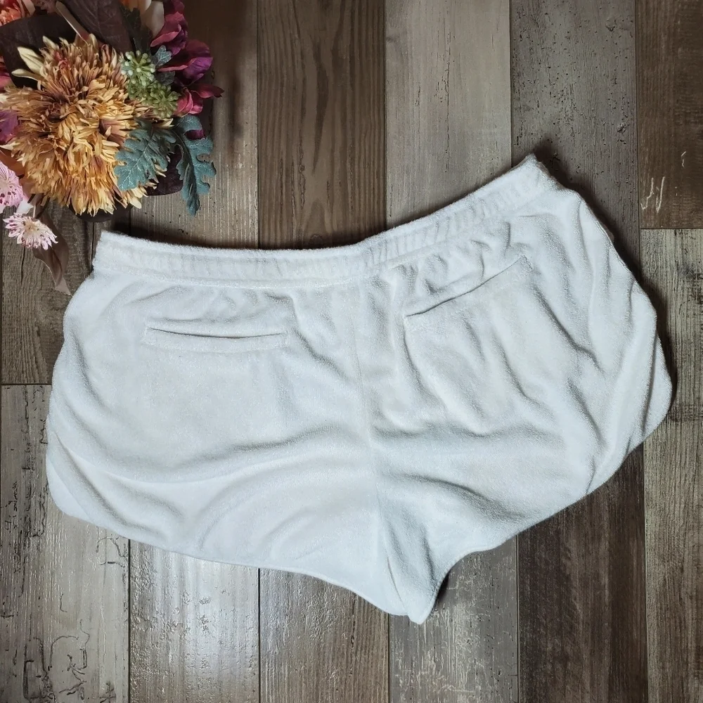 CLUB MONACO Ivory Terry Towel Shorts Women's Size Large EUC